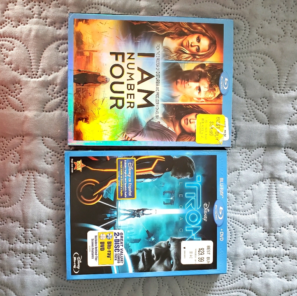 2 Blu-Ray Movies I am Four/Tron